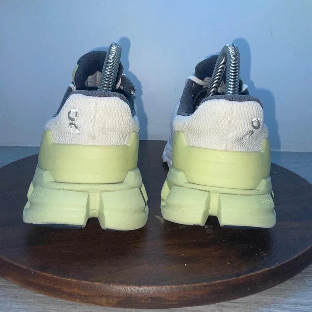 On Cloudflyer Lavender Meadow Women’s Size 7.5 Running Shoes Sneakers 21.99031